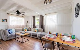 Somewhere Over The Rainbow Loft With Ac Hilo